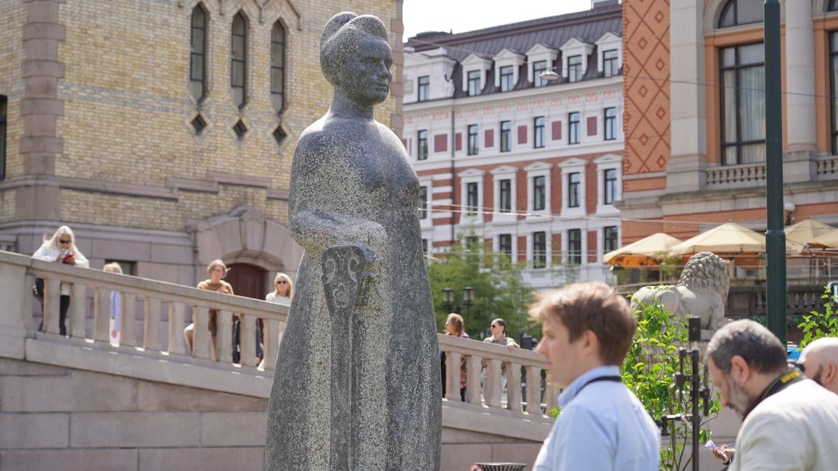 Hun ble den første kvinnen på Stortinget – nå får hun sin egen statue