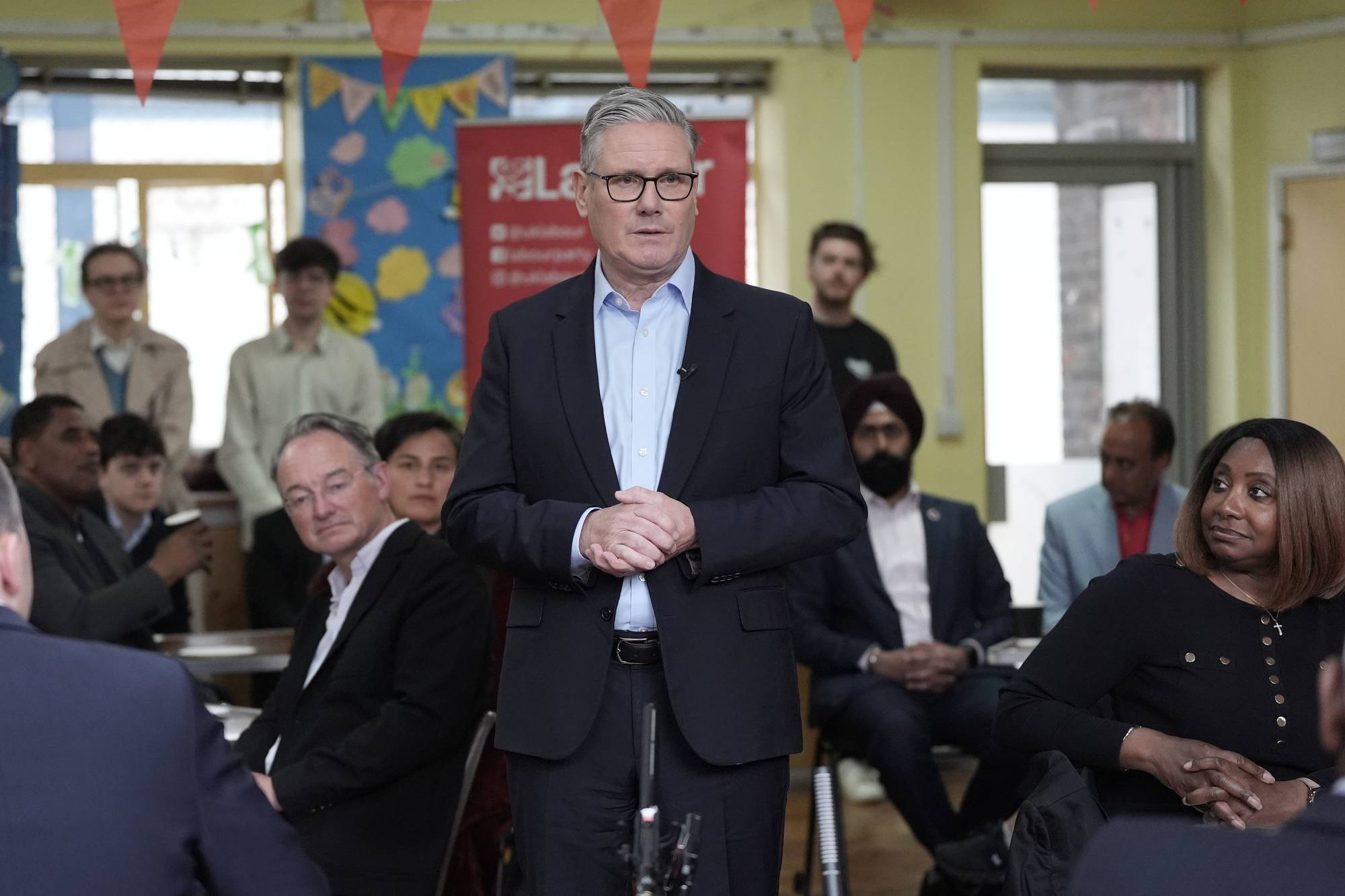 Keir Starmer etter valgnederlaget 8.mai 2026