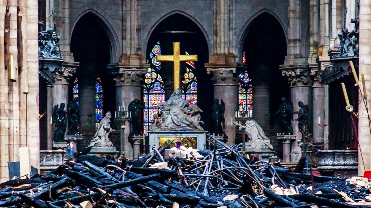 Få donasjoner til Notre-Dame