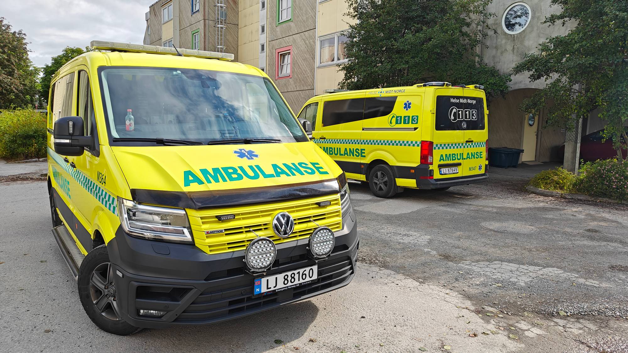 To ambulanser ved Dampsaga Bad i Steinkjer