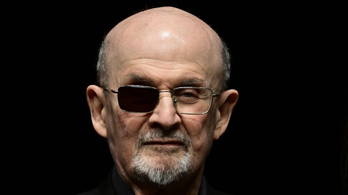 Mann dømt til 25 års fengsel i USA for å ha knivstukket forfatter Salman Rushdie