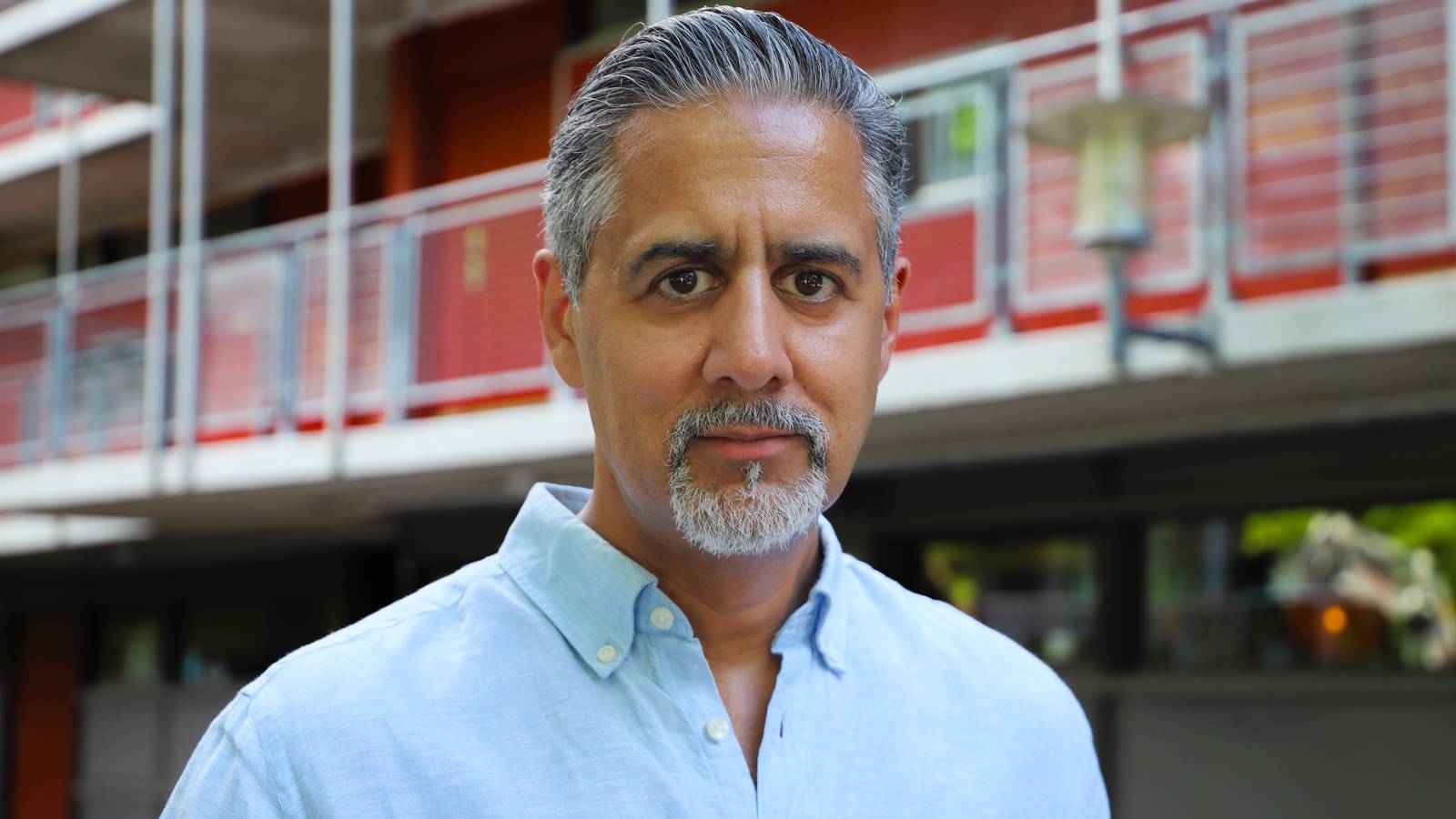 Abid Raja får livvakt etter Deichman-arrangement – Stor-Oslo