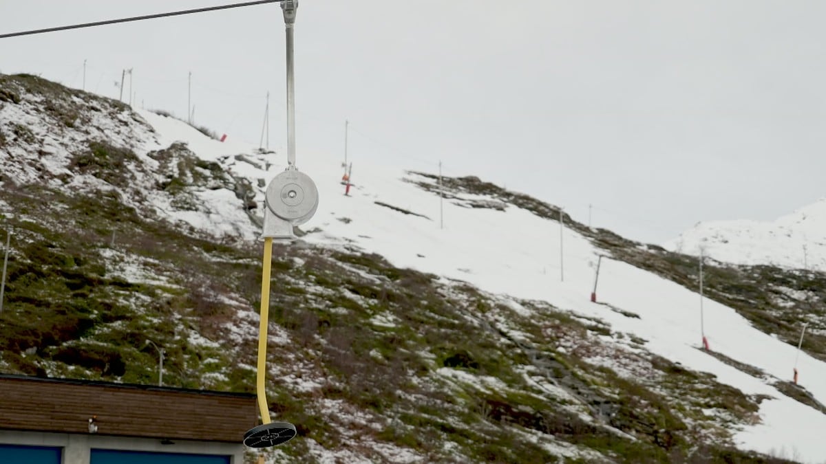 Dagens TV-sending: Dårlig ski-påske og russebussen som delte Norge i to