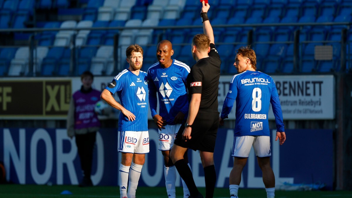 Molde ut mot dommeren i pausen: – Det er påfallende