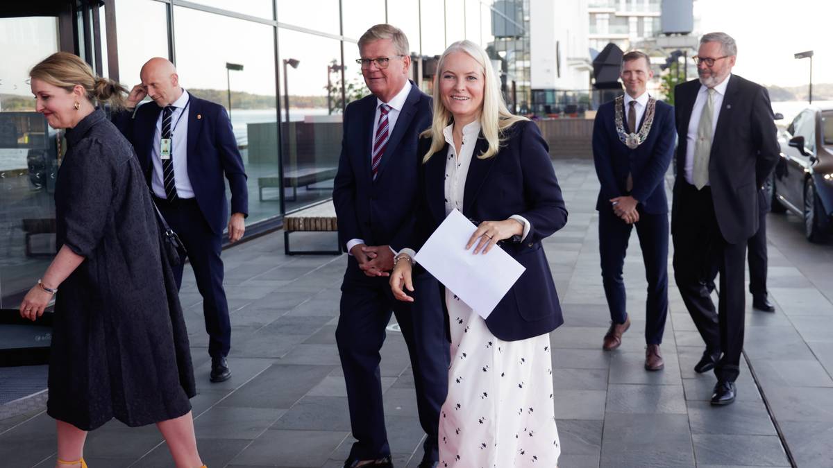 Kronprinsessen i hjembyen: – Jeg jobber mye ennå