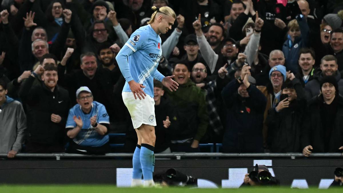 Feiret målshow med robotdans: – Han er ikke menneskelig