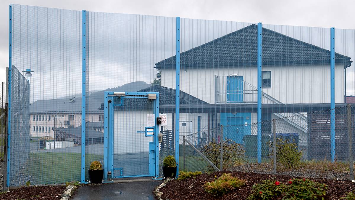 Alvorlig bekymret for unge i fengsel: Barn ble flyttet til voksenfengsel