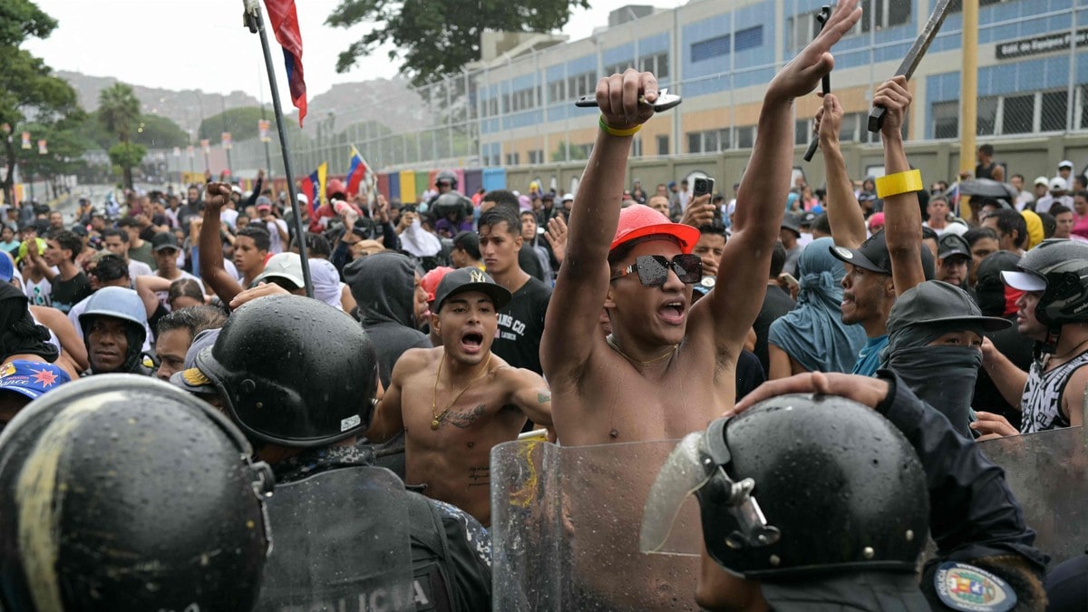 Protestar etter Maduros valsiger: – Regjeringa skal falle