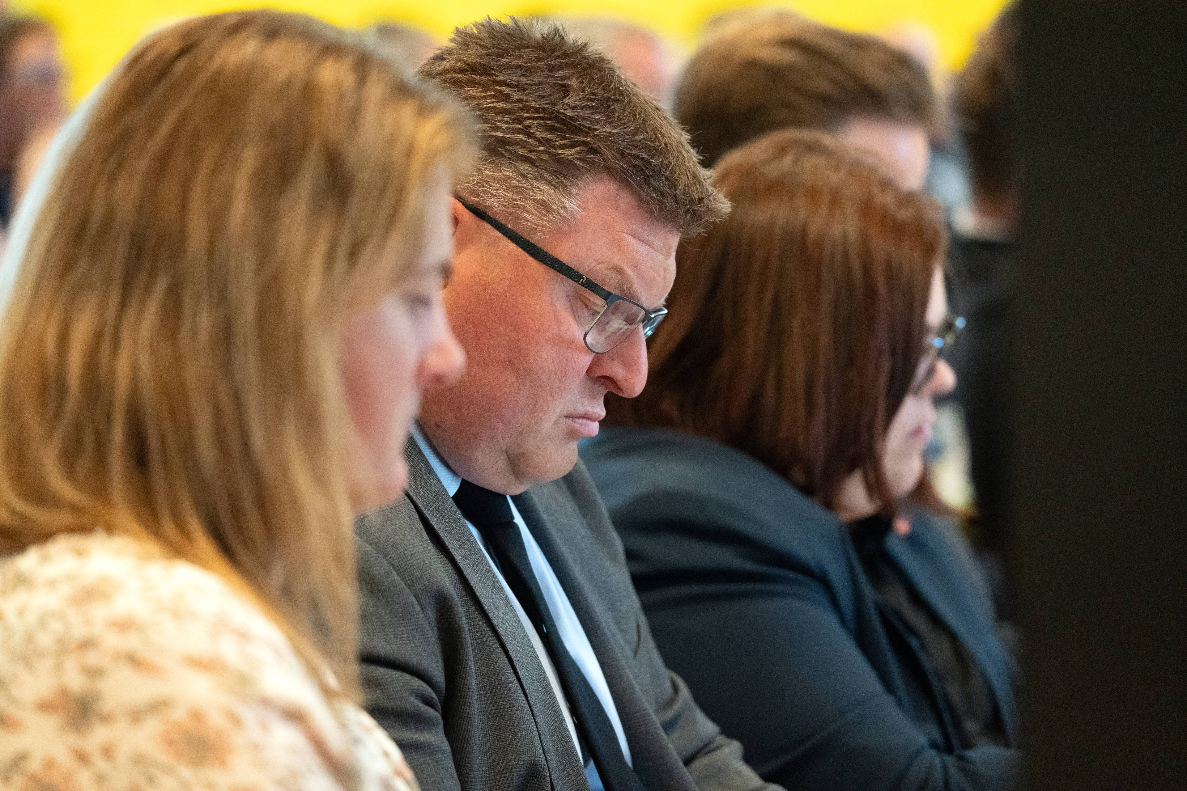 Ta ei avgjerd om Atløysambandet i fylkestinget. Arve Helle i Arbeidarpartiet.