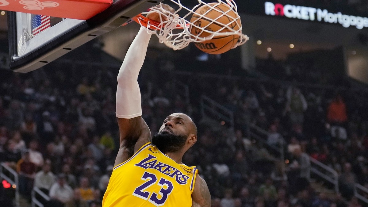 LeBron James med støtteerklæring til Harris: – Hat bringer oss tilbake