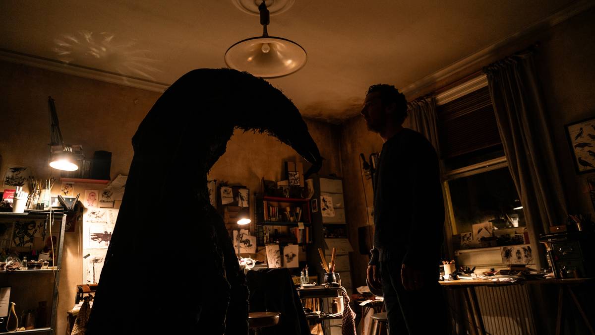 «The Thing With Feathers»