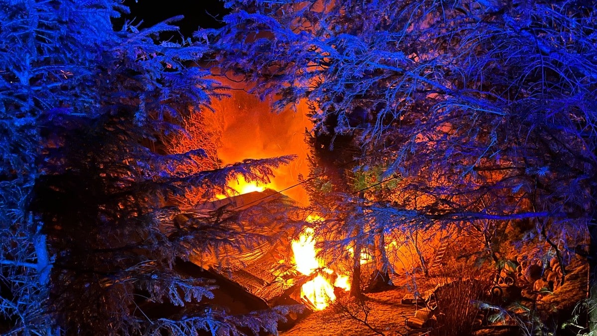 To personer pågrepet etter hyttebrann i Sandnes