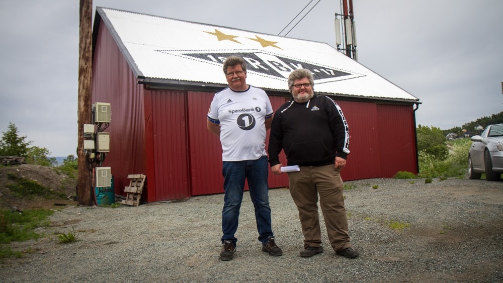 Kommunen gjør helomvending: Øystein og Arne får likevel beholde RBK-taket