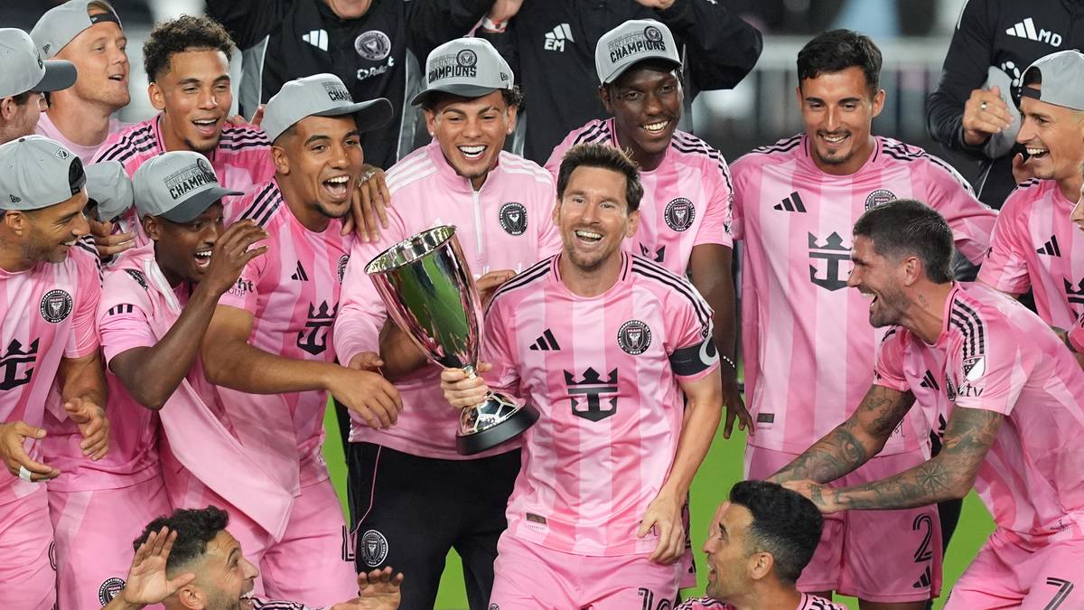 Messi-jubel i natt: Her feirer han med pokalen