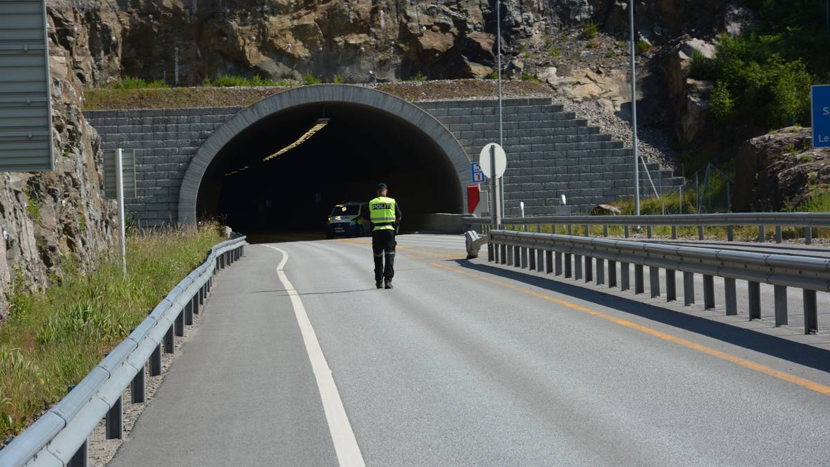E39 i Mandal kan bli stengt til over helgen