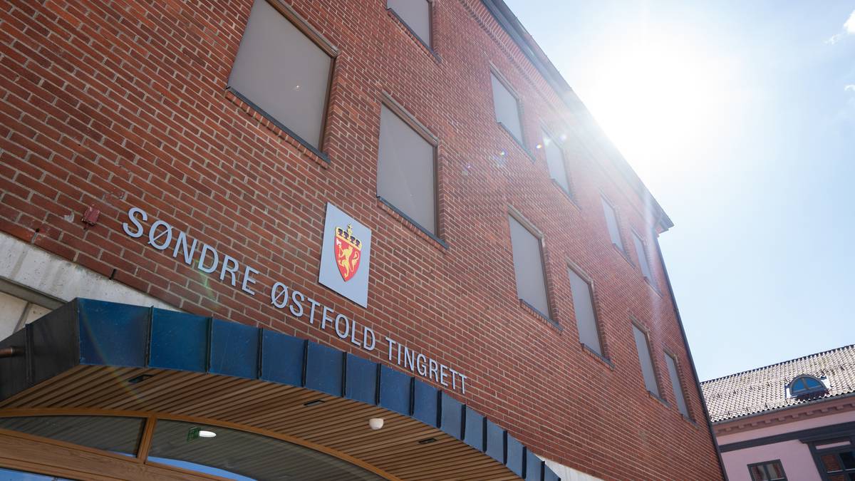 Åtte tenåringer tiltalt for «pedojakt»: – Innrøm hva du har gjort, ellers klinker jeg deg ned