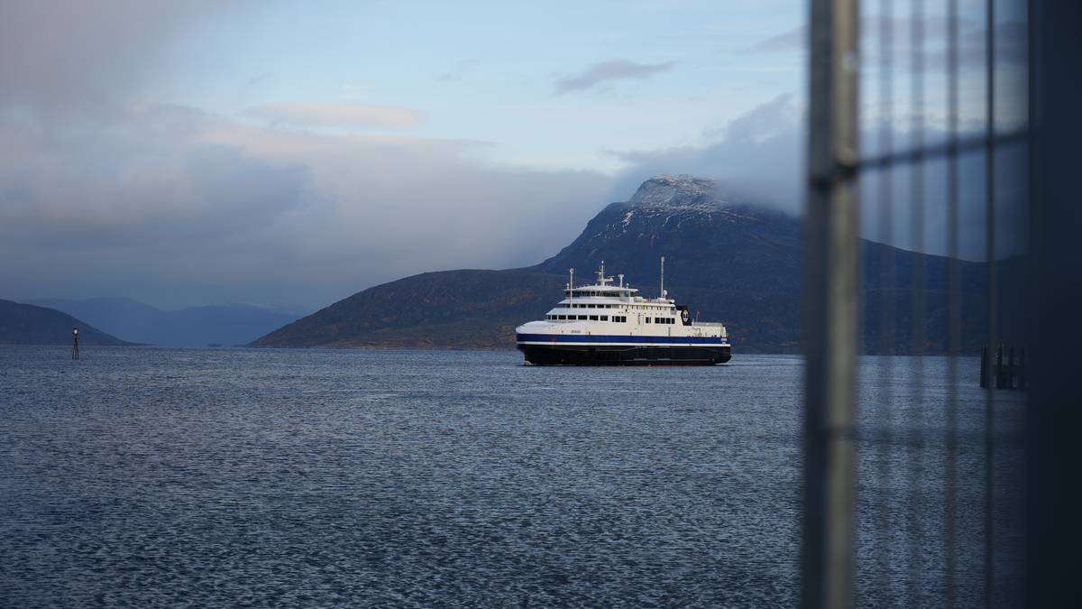 Kansellerer rute på Bognes-Lødingen