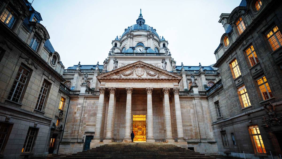 Toppmøte i Paris om å «stjele» forskere fra USA