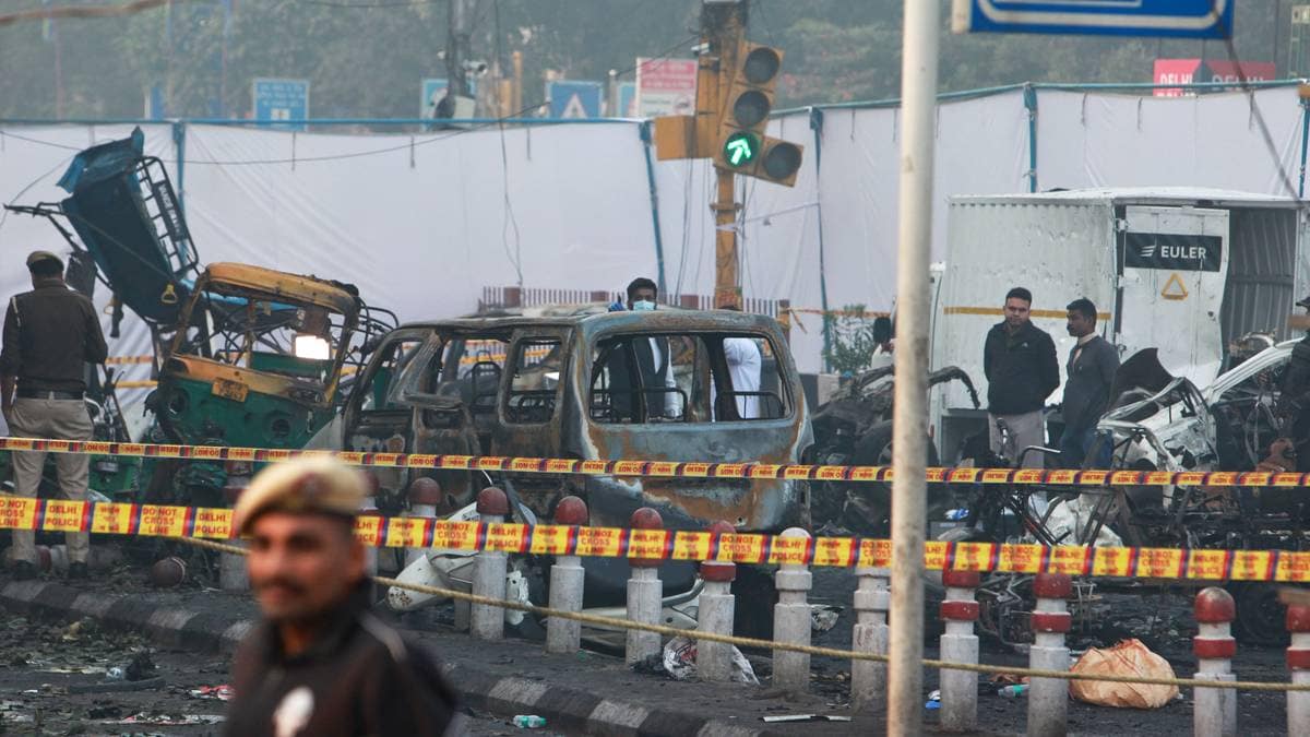 Bileksplosjon i New Delhi etterforskes som terror