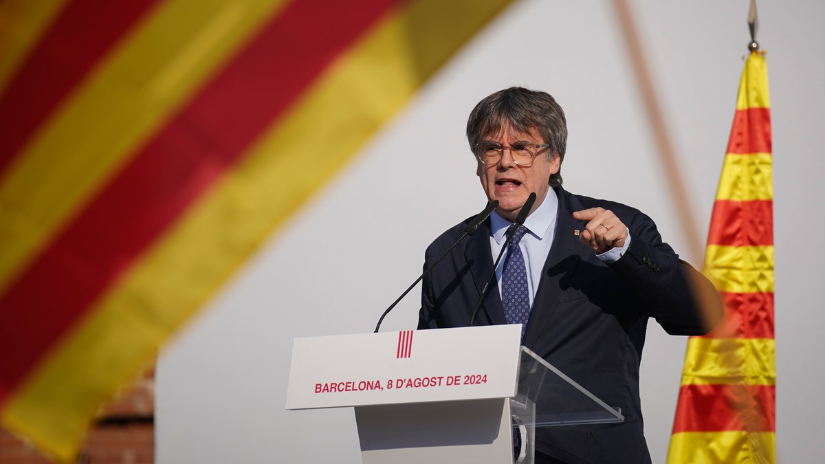 Puigdemont viste seg i Barcelona trass arrestordre