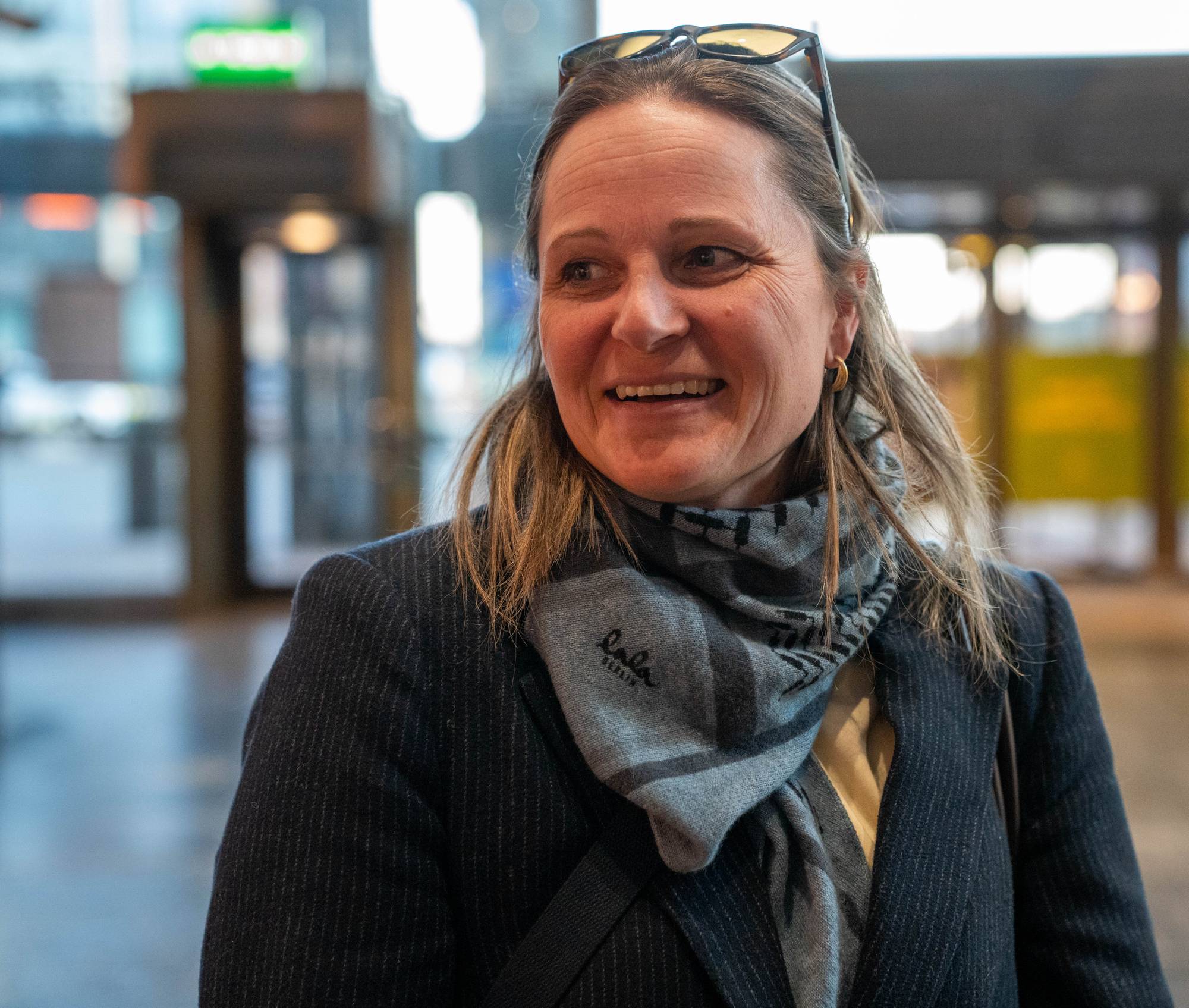 Marianne Hermo har merket at det har blitt dyrere å reise. 
