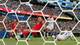 Peter Cziborra / REUTERS,NTB En fotballspiller scorer i VM