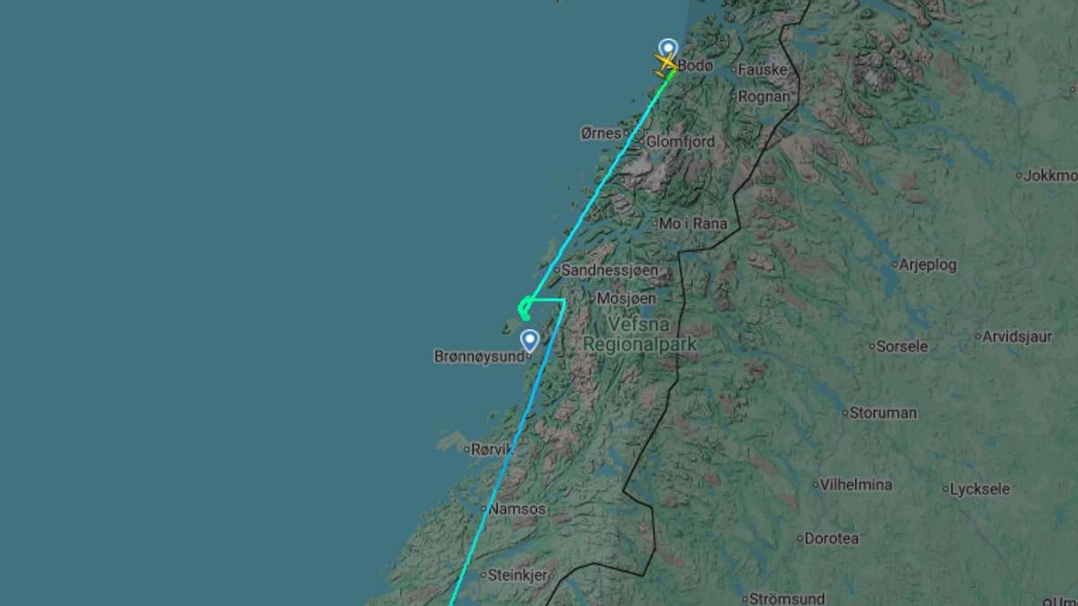 Fly omdirigert etter drone­observasjon