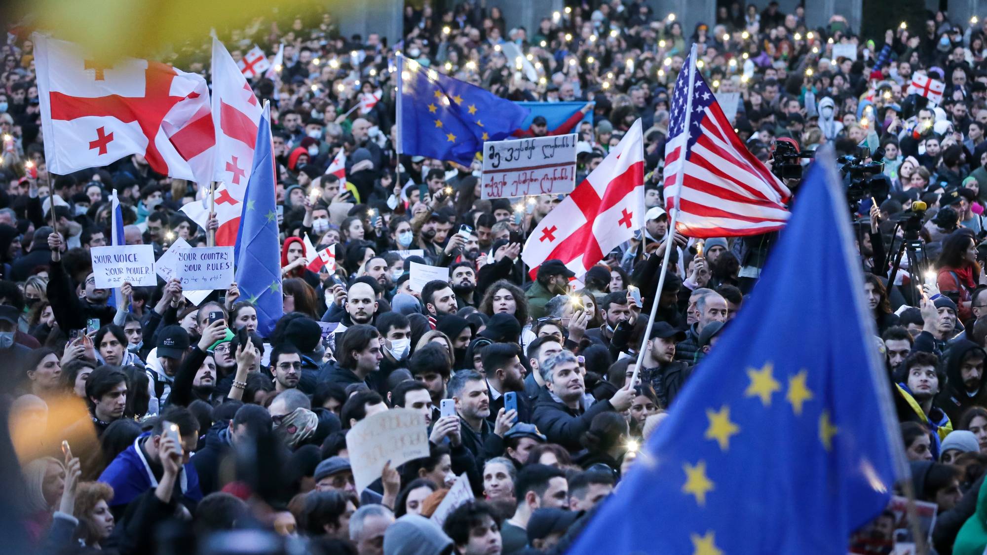 Поездка в грузию 2024 году для россиян. Протесты в Грузии. Революция в Грузии 2024. Georgia protest 2024. Грузия 2024 протесты 11 мая.