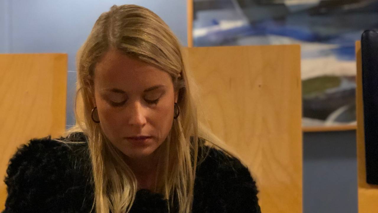 Ane Dragesæt Tomter etter at moren er trillet inn til operasjon.
