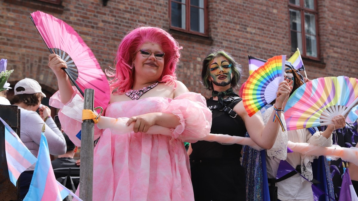 Oslo Pride estimerer at 70.000 gikk i paraden