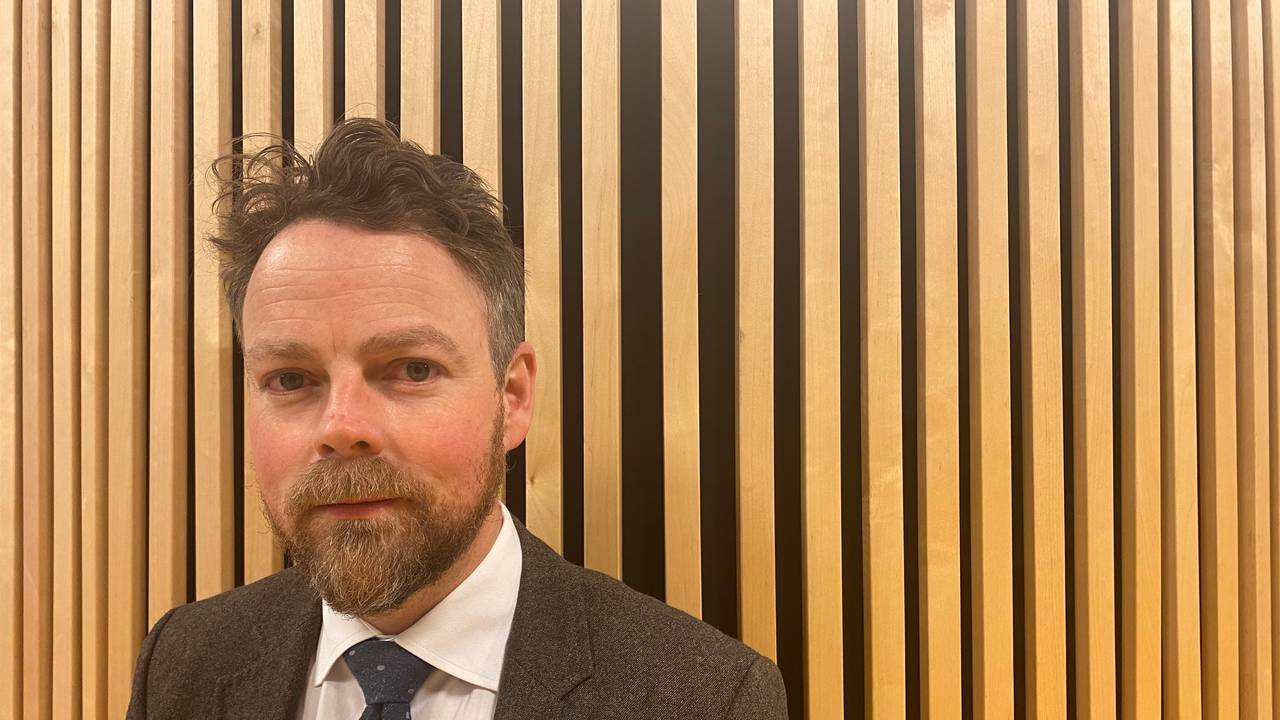 Arbeids- og sosialminister Torbjørn Røe Isaksen (H) i NRKs lokaler på Marienlyst.