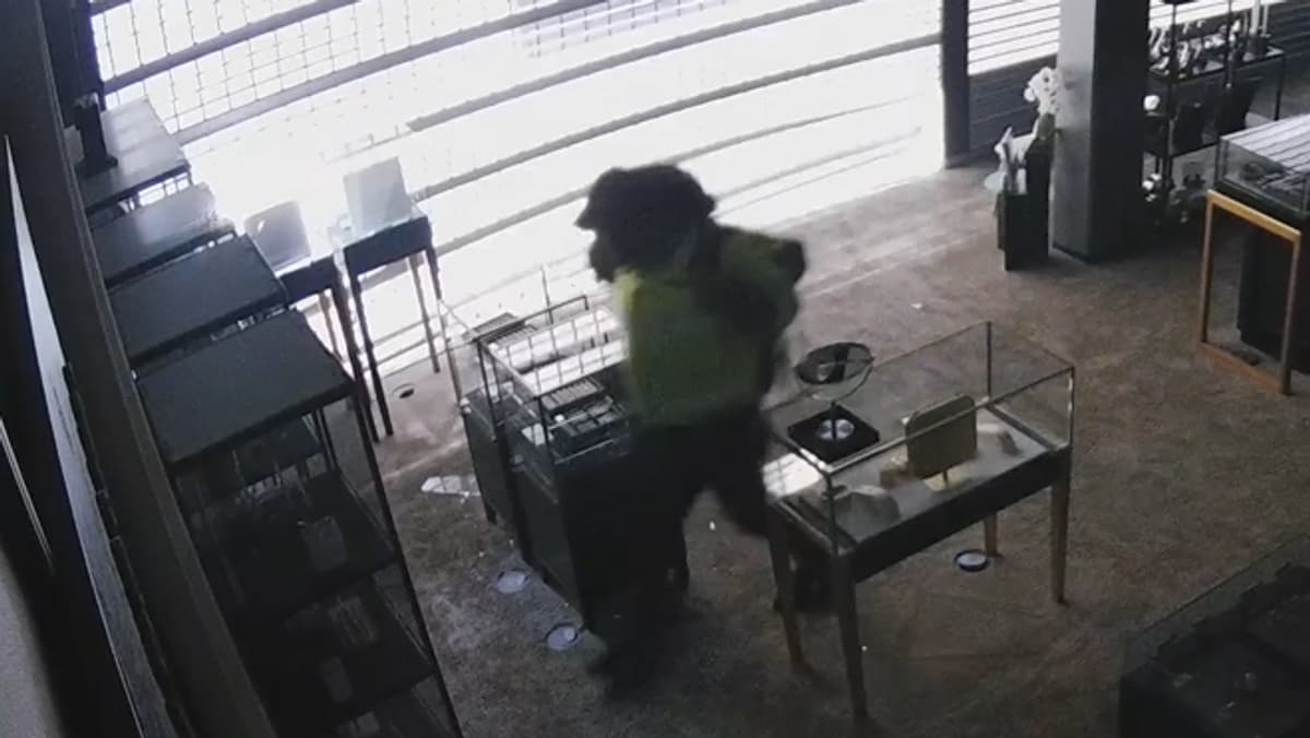 Stjal smykker for minst 2 millioner: Hadde på seg gassmaske