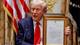 Jonathan Ernst / REUTERS,NTB USAs president Donald Trump holder frem nominasjonsbrevet til Nobels fredspris fra Argentinas president Javier Milei.