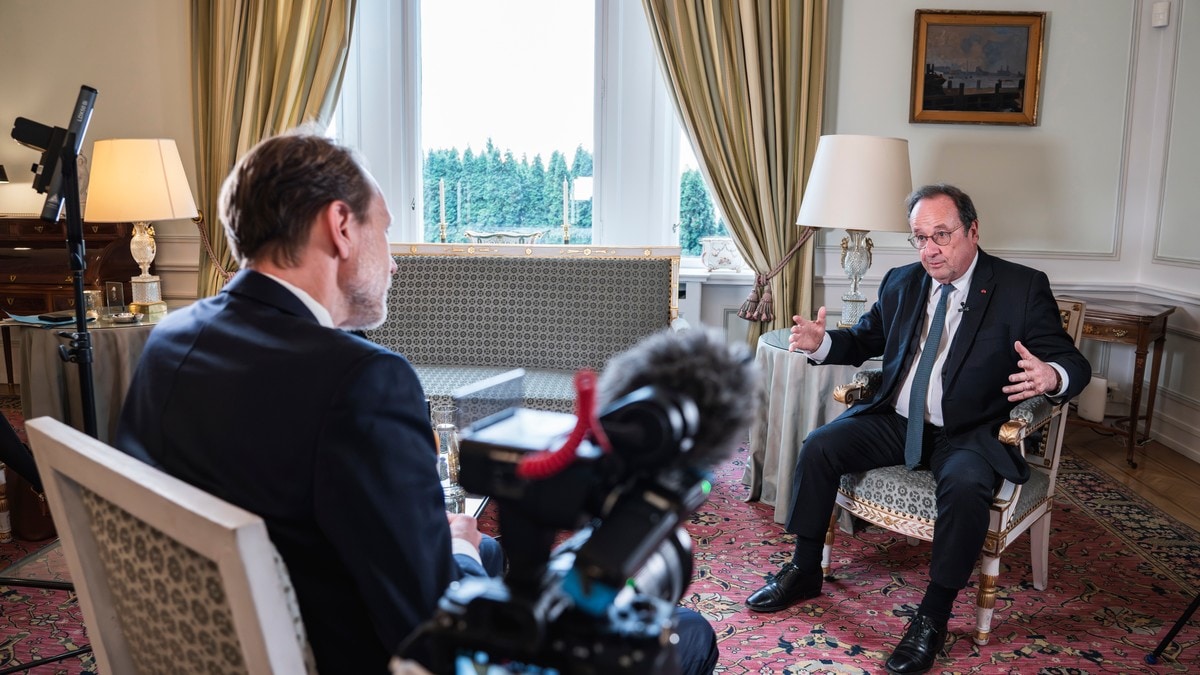 Hollande mener Russland vil rykke fram helt til de blir stanset