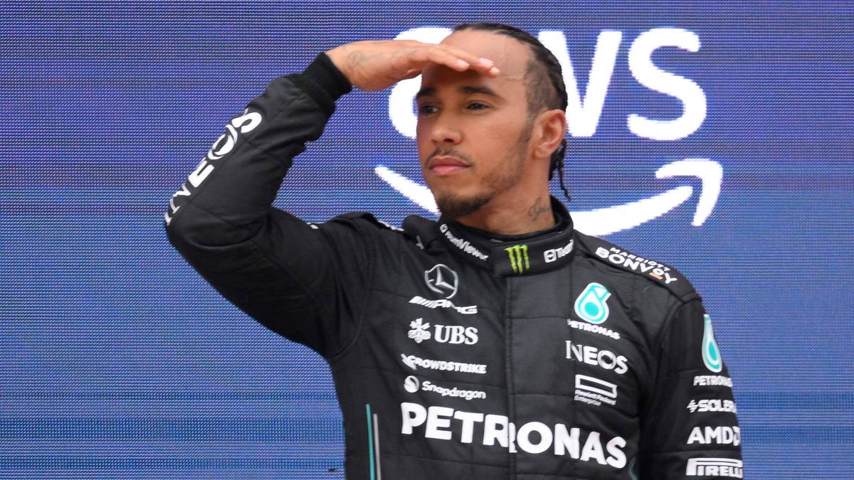 Mulig sjokkovergang i Formel 1: Hevder Hamilton går til Ferrari