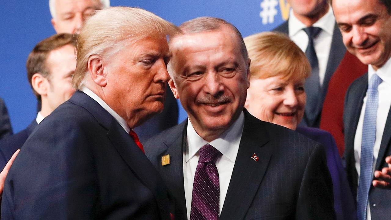 USAs president Donald Trump og Tyrkias president Recep Tayyip Erdogan under Nato-toppmøtet i Watford, 4. desember 2019.