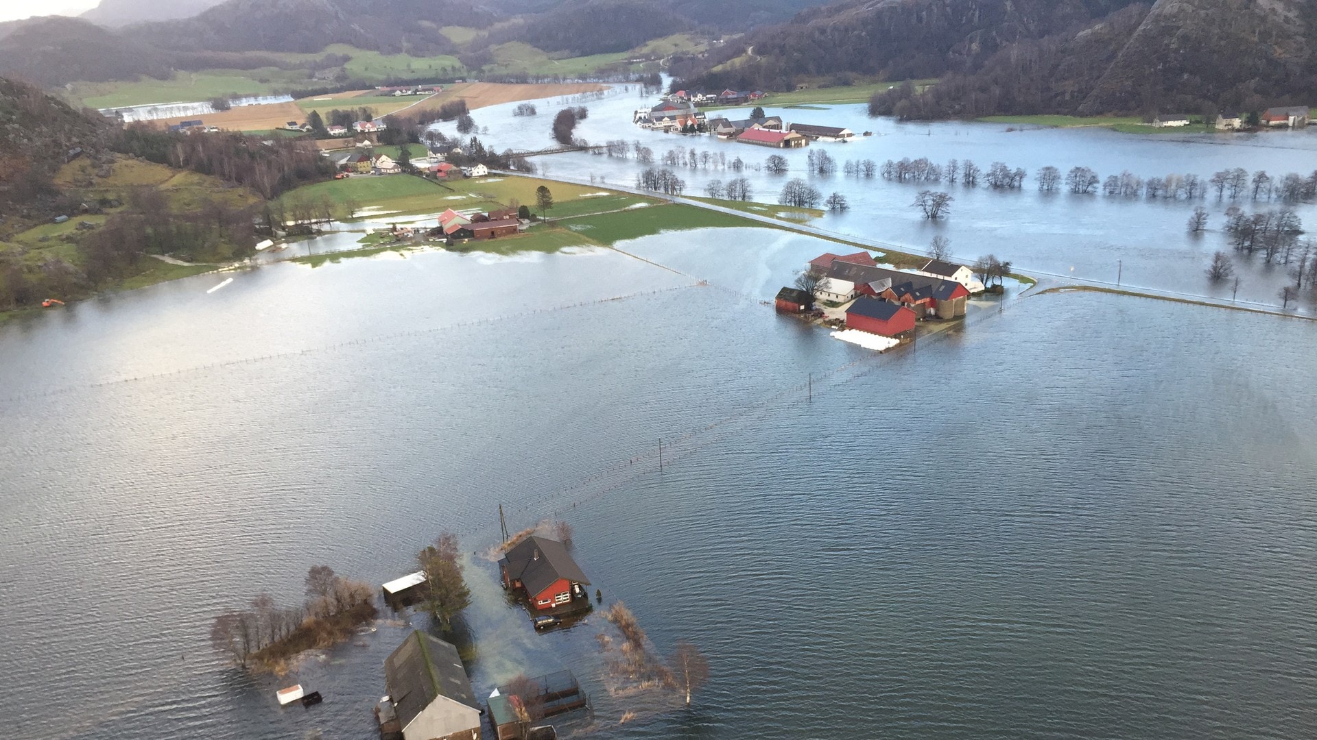 Vikeså er oversvømt NRK
