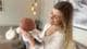 Privat ei kvinne med ein baby