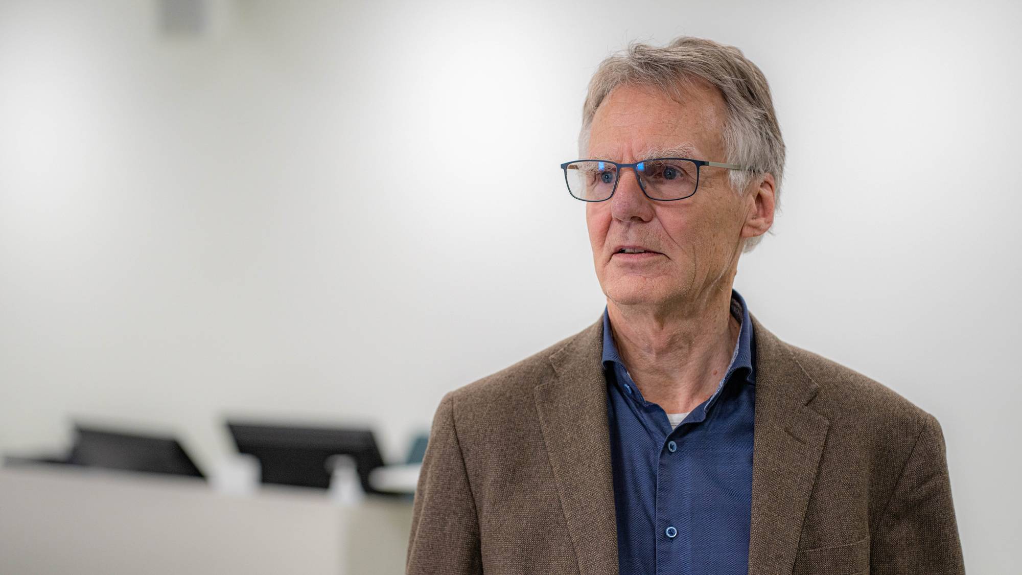 Professor emeritus i folkerett ved Universitetet i Oslo