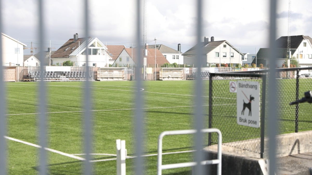 På denne fotballbanen er ikke influensere ønsket