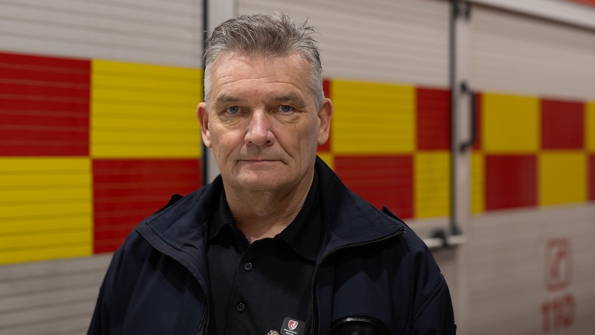 Fire røykdykkarar gjekk inn i huset, men berre to kom seg ut: – Det må ha skjedd noko