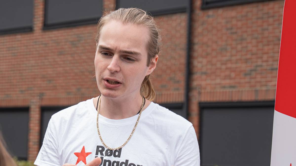 Nestleder Halvor Bergkvist blir fungerende leder i Rød Ungdom