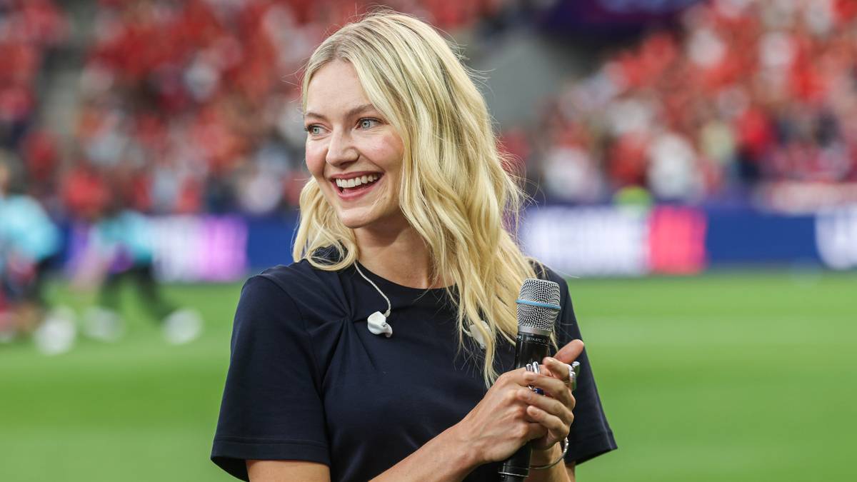 Ble beskyldt for plagiat – nå gir Astrid S ut nasjonalsangen