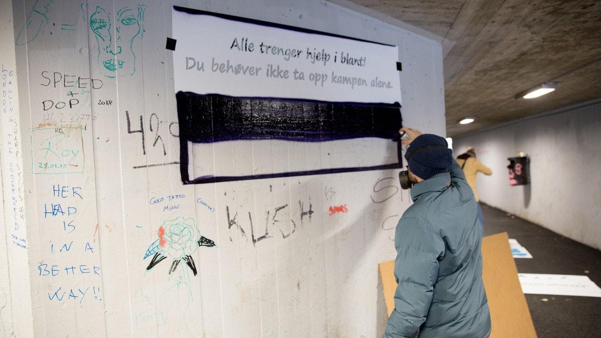 Listhaug-kunstneren med nytt prosjekt – maler gatekunst for rusavhengige