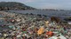 Foto: Ricardo Rojas / Reuters Plastic and other debris are seen on the shores of Cap Haitian beach, in Cap Haitian