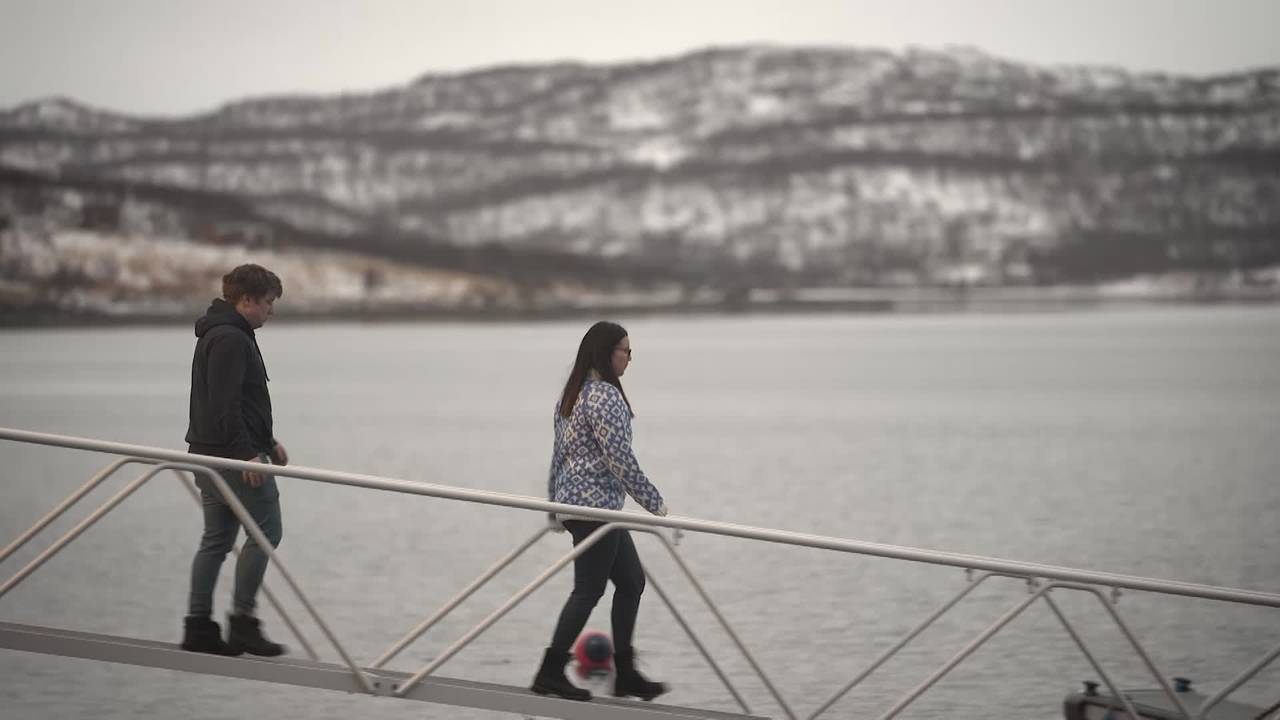 Mot strømmen