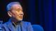 Øystein Nordås / Norsk litteraturfestival Haruki Murakami sitter i en stol