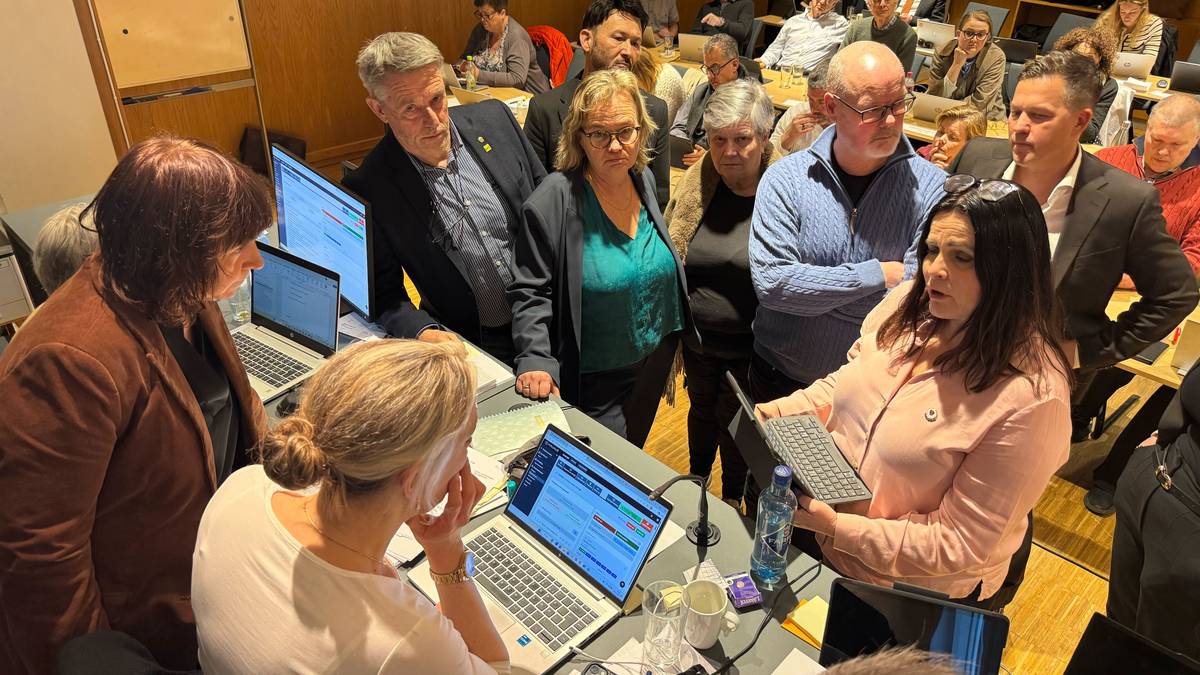 Varsler at varainnkallinger i Arendal bystyre blir sak i kontrollutvalget