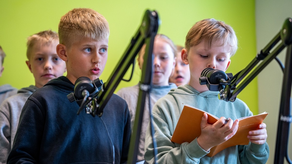 Boktips frå 10-åringar skal få opp leselysta