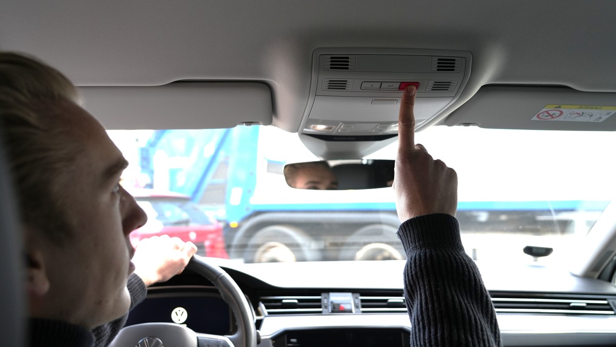 Bilbransjen advarer: Denne lille knappen kan koste samfunnet milliarder